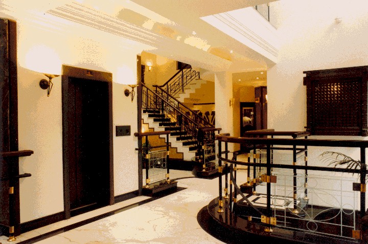 Varma_entry1.jpg (120754 bytes)